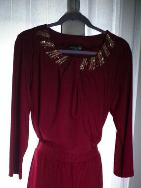 ANTTHONY NWT (2) Piece 3/4 Slve Sequins & Gems Neck Red Top/Wide Leg Red Pants L